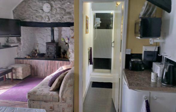 Fullers Studio Bed and Breakfast Holyhead Buitenkant foto